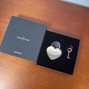 CHANEL Silver Heart Padlock and Key Set: Crush Story Padlock NWB (GWP)